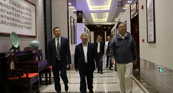 Líderes de la Asociación Nacional para la Amistad con Países Extranjeros visitaron el Museo de Arte Ni Dongfang