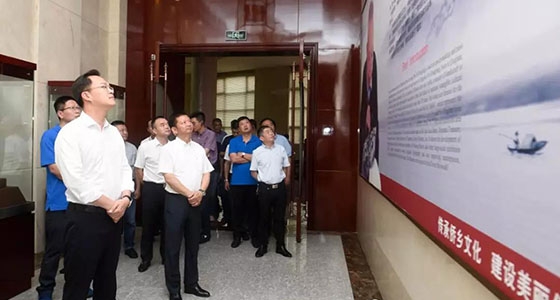 La simbiosis y el desarrollo de la empresa y la cultura dan la bienvenida al partido y la delegación gubernamental de Wencheng
