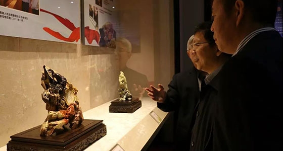 Al final del Festival de los Faroles, el Museo de Arte China Ante Ni Dongfang da la bienvenida a los invitados.