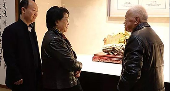 Chen Lihua, el ex vicepresidente del Museo del Palacio en Beijing, vino a nuestro museo para visitar y guiar